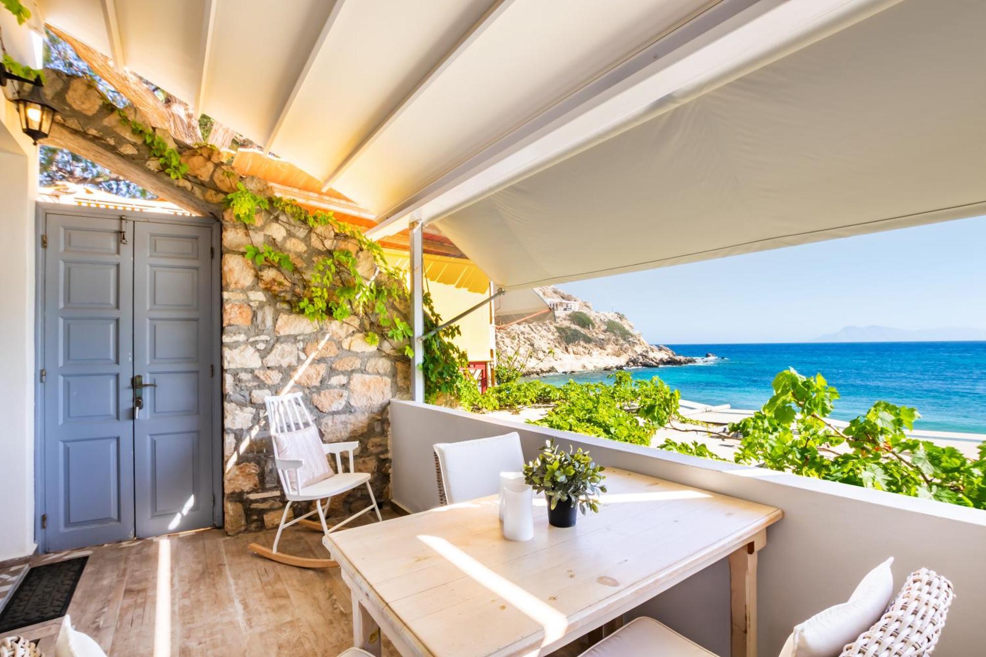Le Grand Bleu Studios & Apartments Lefkos (Karpathos) Exterior foto